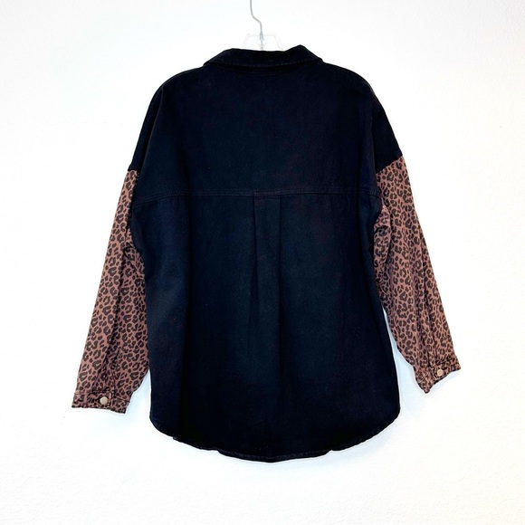 Denim Black Jacket Shacket Animal Print pockets & Sleeves Oversized Medium - Picture 2 of 2